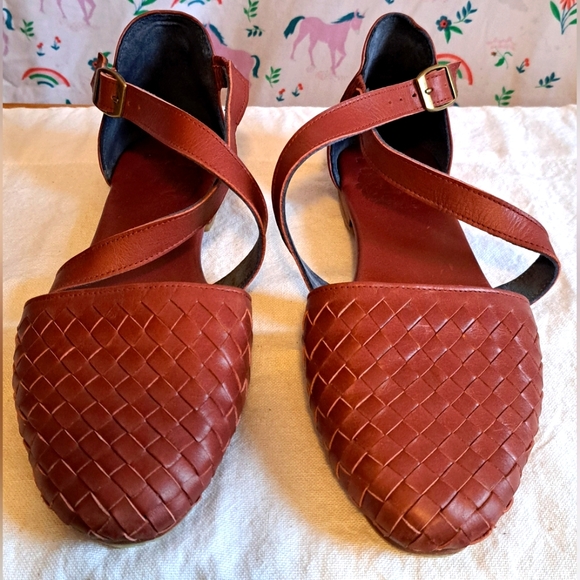 ELF Shoes - Elf Riviera Handmade Tan Woven Leather Boho Neutral Flat Sandal Shoe SZ 9.5